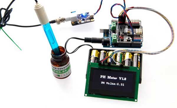 Analog pH Sensor / Meter Kit For Arduino Connection