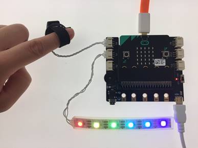 micro:bit Expansion Board for Boson (Gravity Compatible) Connected with heart rate monitor